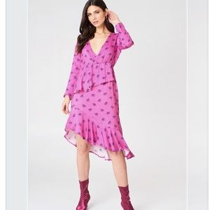 Pink/Floral Long Sleeve Midi Dress w frill detail